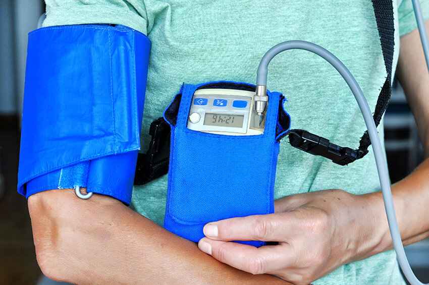هولتر فشار خون در کلینیک دکتر نجفی